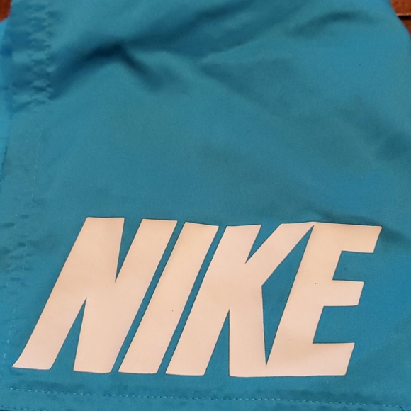 Swimming shorts - Picture 3 of 4